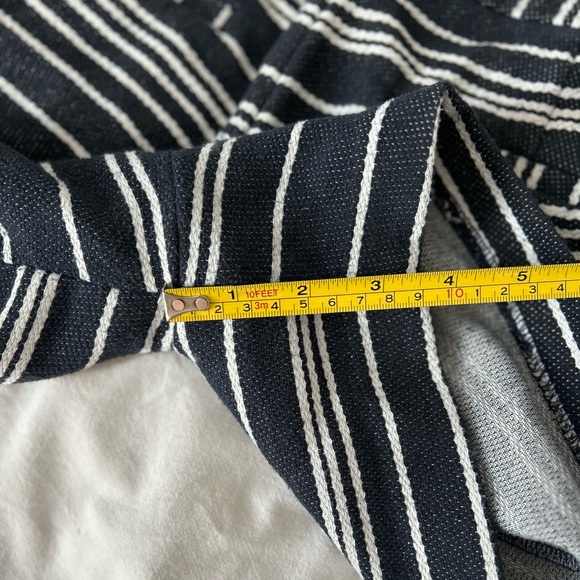 Banana Republic Nautical Shorts - Picture 7 of 7